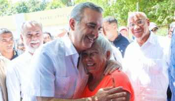 Almuerzo navideño y inauguraciones: la agenda del presidente Abinader este fin de semana