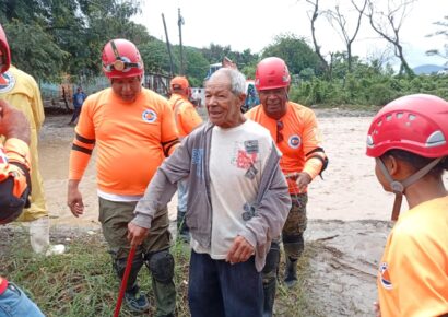 Lluvias intensas provocan nuevas inundaciones en Barahona; Defensa Civil mantiene alerta