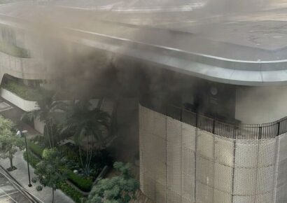 Bomberos sofocan incendio en plaza Paseo del Prado, Ensanche Naco