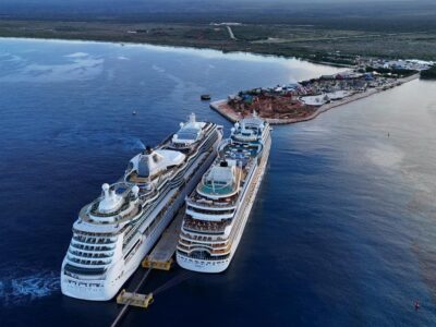 Pedernales hace historia con primer doble atraque de cruceros