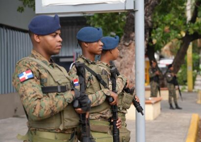 Megaoperativo de 6 días en San Cristóbal deja 97 detenidos, armas, drogas y motocicletas incautadas