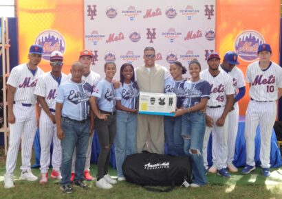 Mets donan equipos deportivos a jóvenes dominicanos con apoyo de Juan Soto