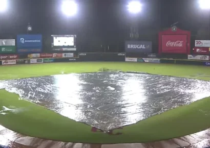 LIDOM acumula 16 partidos pendientes tras nueva posposición por lluvia y falla eléctrica