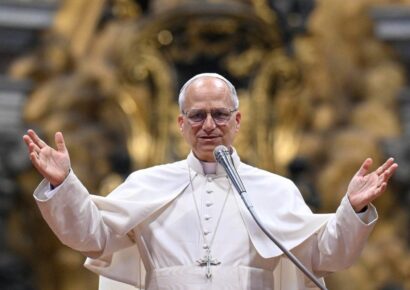 El papa León XIV llama a los jóvenes a no politizar la Iglesia y construir «puentes en vez de muros»