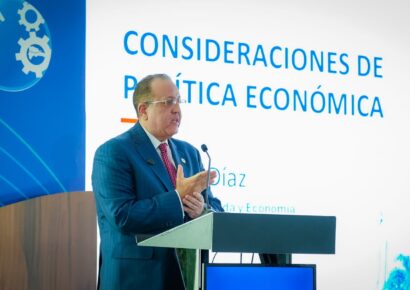 Magín Díaz llama a evitar el pesimismo económico y destaca solidez de la economía dominicana
