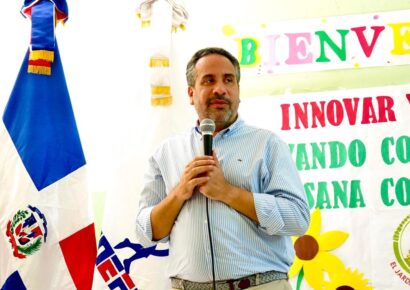 INEFI transforma espacios escolares en San Cristóbal para fortalecer la educación física y los valores en niños y jóvenes