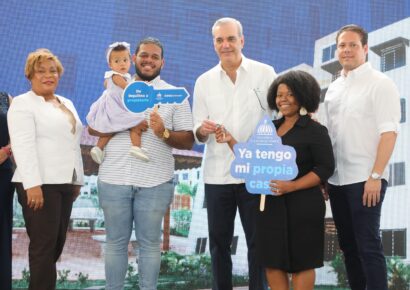 Presidente Abinader entrega 360 apartamentos del Plan Mi Vivienda en San Luis