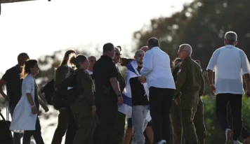Rehén israelí liberado relata abusos durante su secuestro en Gaza