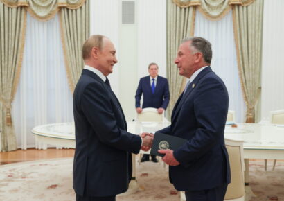 EE.UU. enviará a Moscú a su representante especial para avanzar en plan de paz para Ucrania