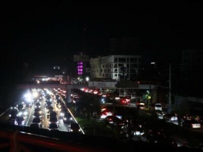 Fuerza del Pueblo responsabiliza al Gobierno por apagón nacional y exige medidas urgentes