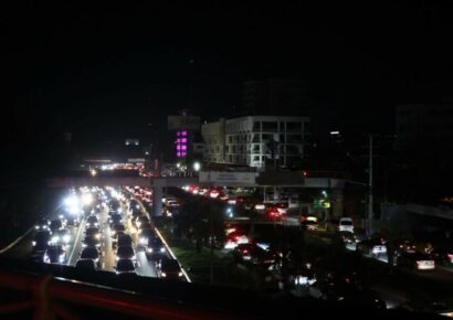 Fuerza del Pueblo responsabiliza al Gobierno por apagón nacional y exige medidas urgentes