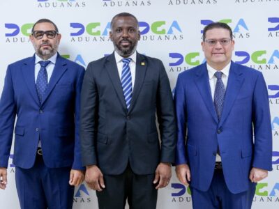 Aduanas y Ministerio Público unen esfuerzos para la persecución y sanción del contrabando de divisas