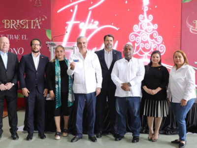 Presidente Abinader lanza Bono Navideño 2025 para 2.6 millones de dominicanos