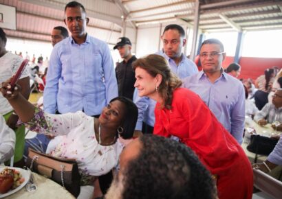 Gobierno inicia entrega del Bono Navideño 2025 a más de 2.6 millones de familias