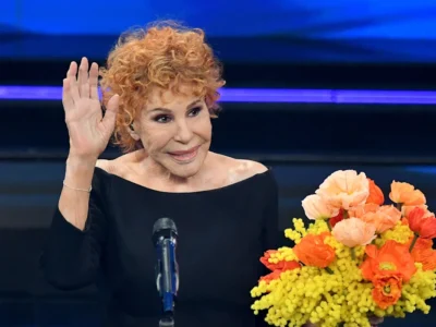 Fallece Ornella Vanoni, voz emblemática de la música italiana, a los 91 años