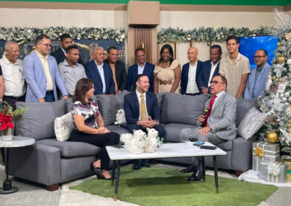 Johnny Pujols advierte sobre riesgos para la democracia y llama a fortalecer institucionalidad