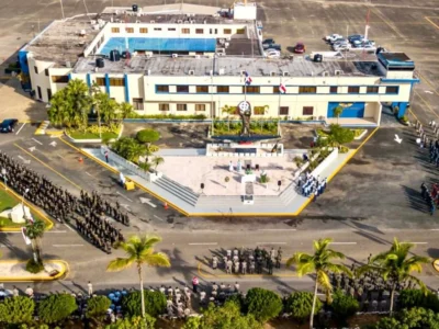 RD autoriza a EE. UU. uso de áreas restringidas en visita de Pete Hegseth