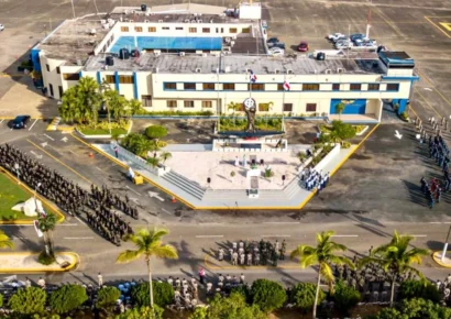 RD autoriza a EE. UU. uso de áreas restringidas en visita de Pete Hegseth