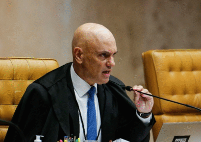 El juez Alexandre de Moraes, relator del juicio contra Bolsonaro, rechaza los recursos y pide confirmar la sentencia