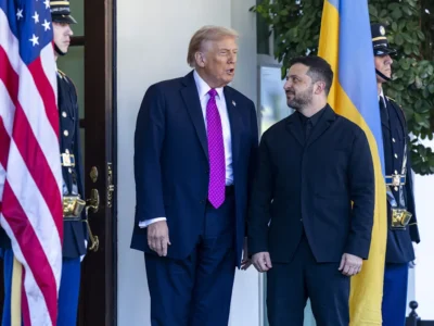 Trump exige a Zelenski aprobar plan de paz que cede territorio a Rusia
