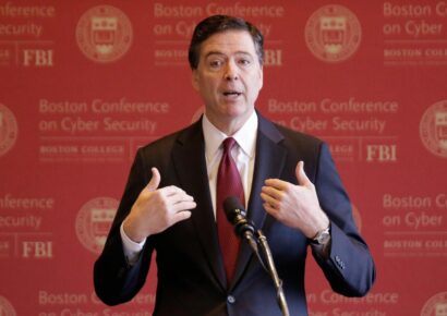 James Comey advierte que Trump podría intentar procesarlo nuevamente