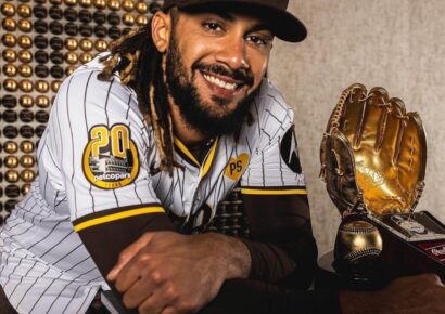 Fernando Tatis Jr. brilla al ganar  su segundo Guante de Oro en 2025