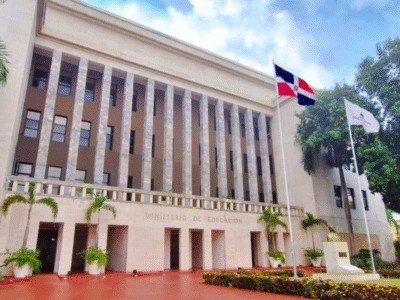 Minerd mantiene suspensión de docencia en Barahona y San José de Ocoa por efectos del huracán Melissa