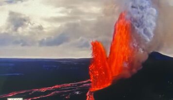 El volcán Kilauea entra en erupción y lanza columnas de lava en Hawái