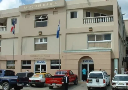 Testigo baleado en Fiscalía de SDE permanece ingresado bajo custodia en centro de salud