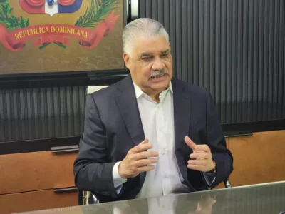 Miguel Vargas alerta sobre malestar social por servicios colapsados, carestía y escándalos
