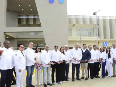 Presidente Abinader inaugura el Hospital Regional Universitario Ángel María Gatón Calderón en San Francisco de Macorís