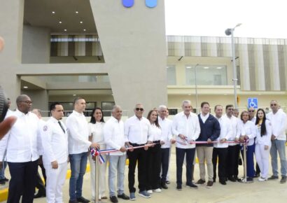 Presidente Abinader inaugura el Hospital Regional Universitario Ángel María Gatón Calderón en San Francisco de Macorís