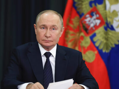 Putin dice que plan de Trump puede cerrar conflicto, pero amenaza con más territorio si Kiev rechaza