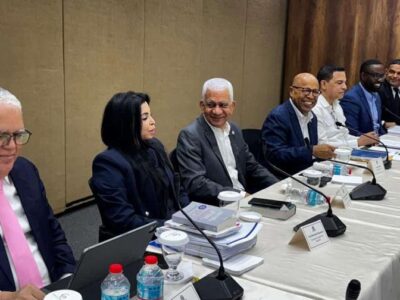 Autoridades del Estado se reúnen en el Congreso para consensuar de urgencia la reforma al Código Procesal Penal