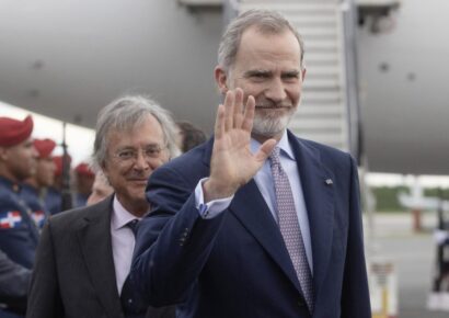 El Rey de España felicita al Dr. Leonel Fernández a través de una carta por el 25.º aniversario de Funglode