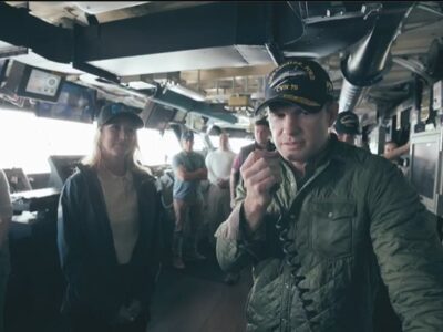 Secretario de Guerra de EE. UU. visita portaaviones Gerald R. Ford en el Caribe