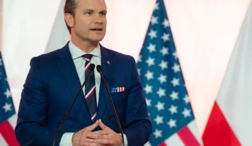 Acaba de aterrizar en Santo Domingo el secretario de Defensa estadounidense, Pete Hegseth”