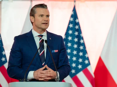 Acaba de aterrizar en Santo Domingo el secretario de Defensa estadounidense, Pete Hegseth”