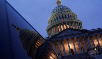 Senadores republicanos y demócratas pactan reabrir el gobierno federal después de 40 días de parálisis