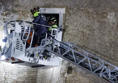 Muere el obrero que había quedado atrapado tras el derrumbe de la Torre dei Conti en Roma