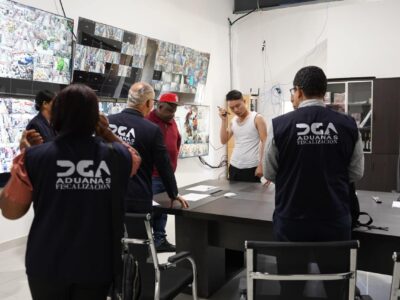 Dos tiendas chinas en Azua bajo investigación por irregularidades fiscales