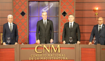 El presidente Luis Abinader juramenta a nuevos jueces de la Suprema Corte de Justicia