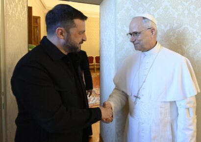 El papa León XIV insta a Zelenski a que el diálogo conduzca a una paz justa en Ucrania