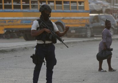 “No basta con la fuerza” para frenar a las pandillas en Haití, alerta Crisis Group