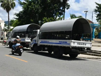 Policía refuerza seguridad en Villa Altagracia con 40 nuevos agentes por Navidad