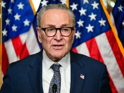 Schumer amenaza con resolución de poderes de guerra si Trump mantiene acciones contra Venezuela
