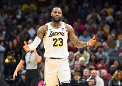 LeBron James recupera su nivel y lidera a los Lakers a la victoria sobre Philadelphia