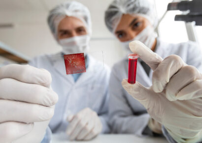 EE. UU. aprueba la auto-toma de muestras para detectar el cáncer de cuello uterino y amplía el acceso a pruebas preventivas