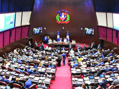 Diputados aseguran que reforma al Código Laboral no afectará la cesantía