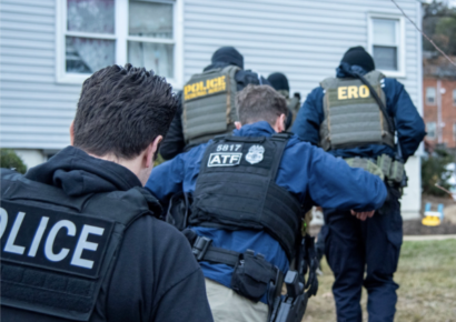 Informe revela que ICE ingresa a albergues de Nueva York sin orden judicial